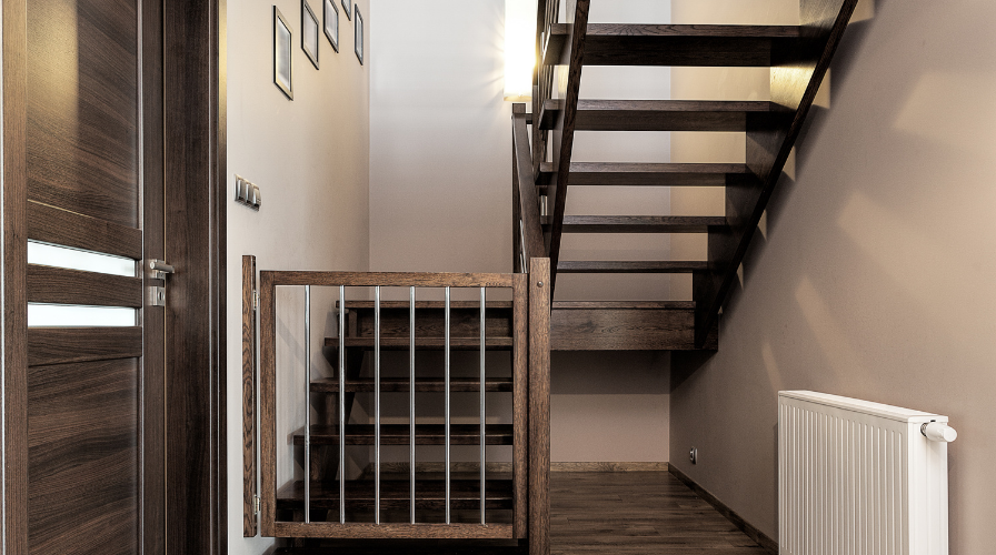 Image of a stair case in an apartment for a fall down case, Issa Castro Law Firm.