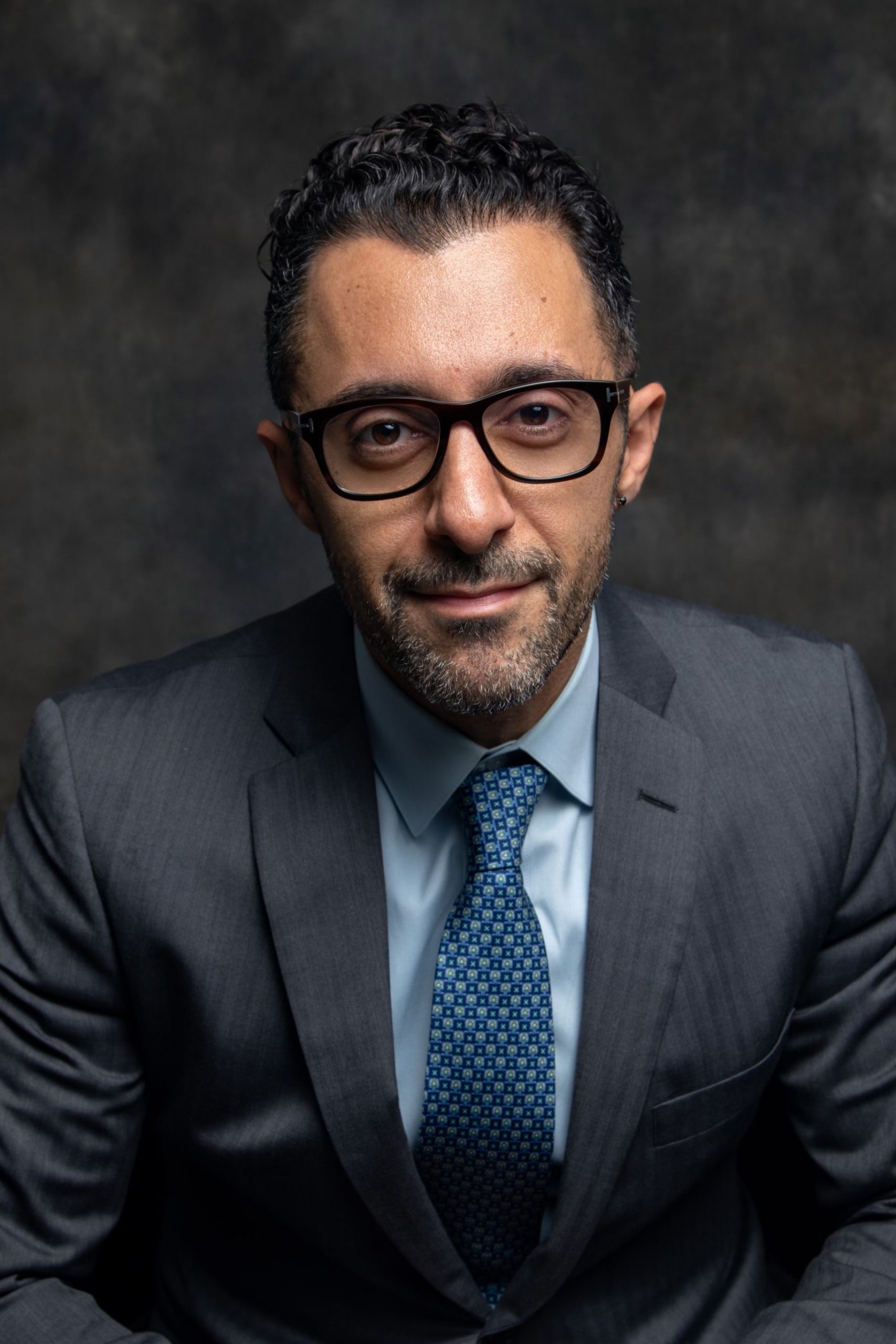 Image of Mark Issa at the Issa Castro Law Firm.