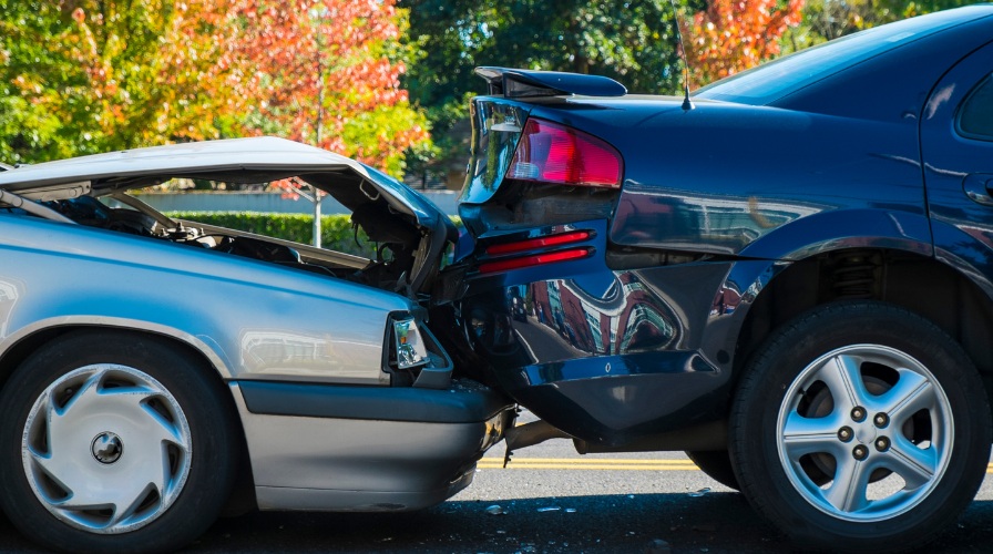 Image of a car accident that happened on an Atlanta Highway, Issa Castro Law Firm.